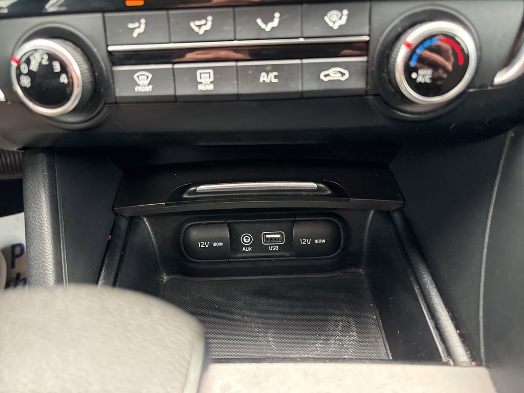 Used 2020 Kia Optima LX image 33