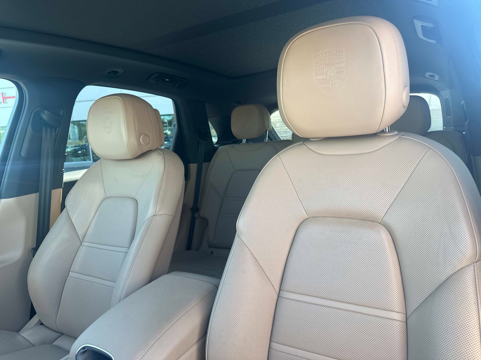 Certified 2023 Porsche Cayenne image 5