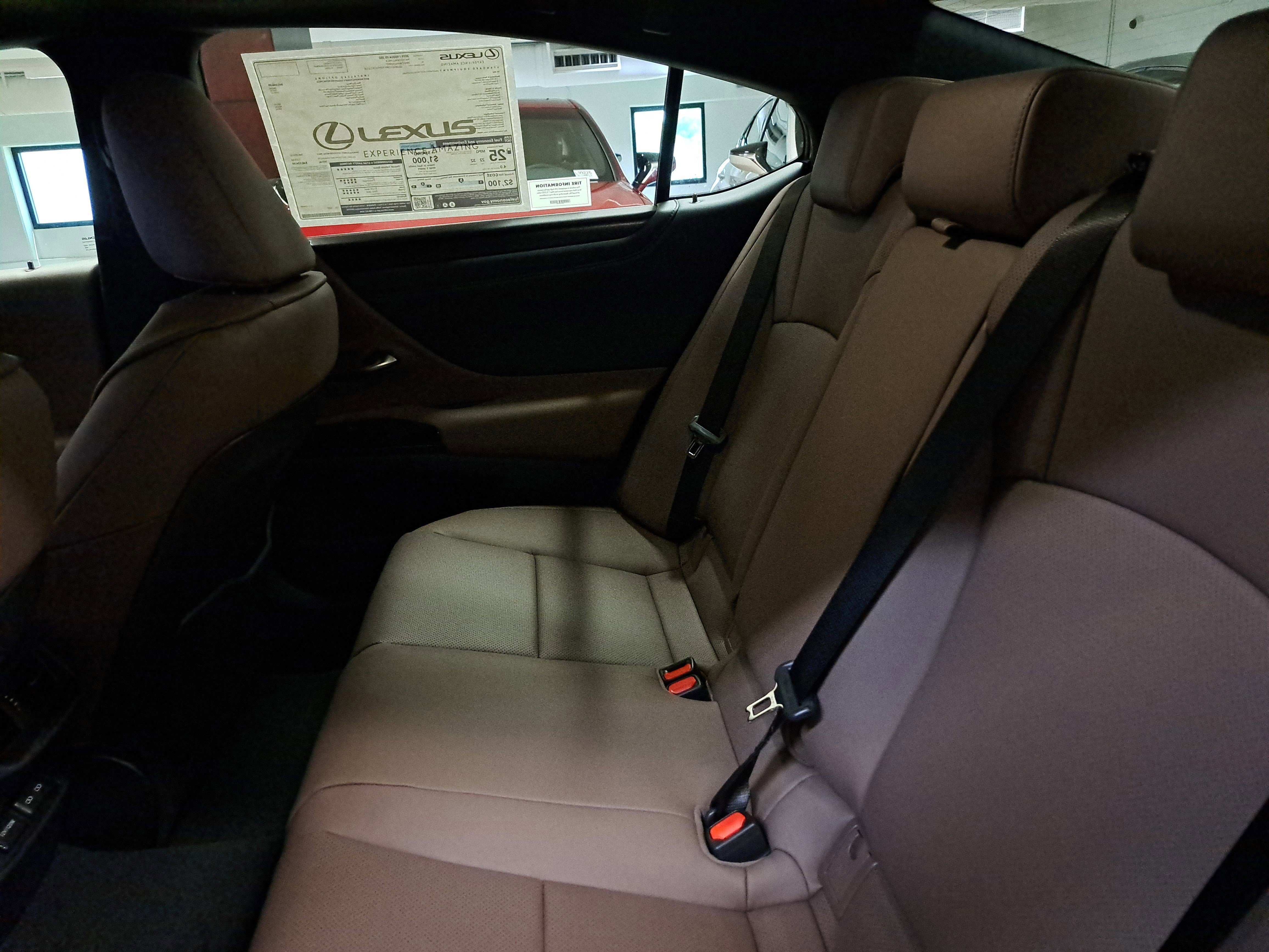 New 2025 Lexus ES 350 ES 350 image 9