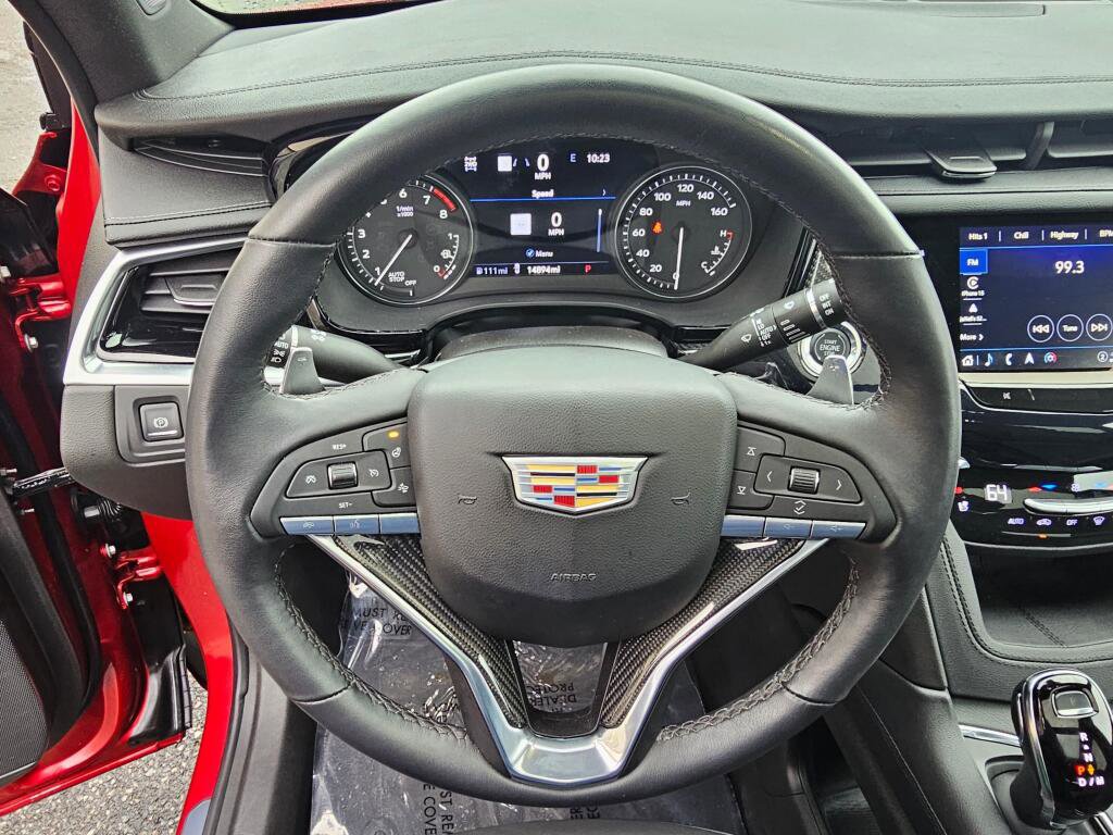 Certified 2024 Cadillac XT6 Sport w/ Technology Package image 30