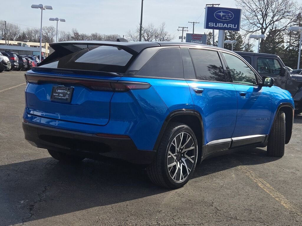 Used 2025 Jeep Wagoneer S Limited image 10