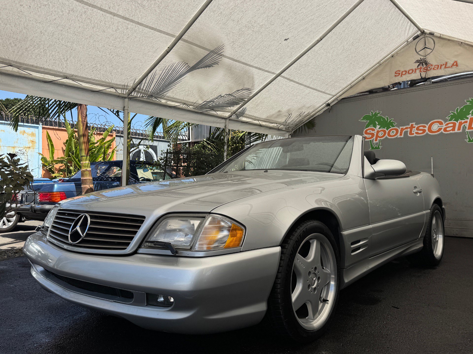 Used 2001 Mercedes-Benz SL 500 image 2