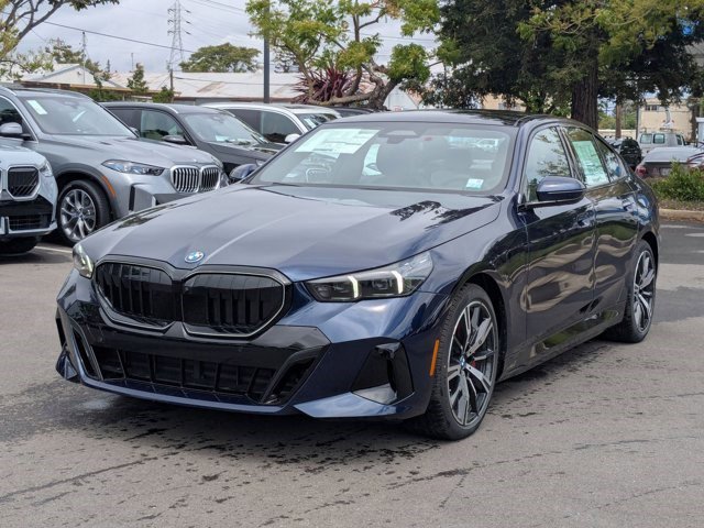 New 2026 BMW 550e xDrive