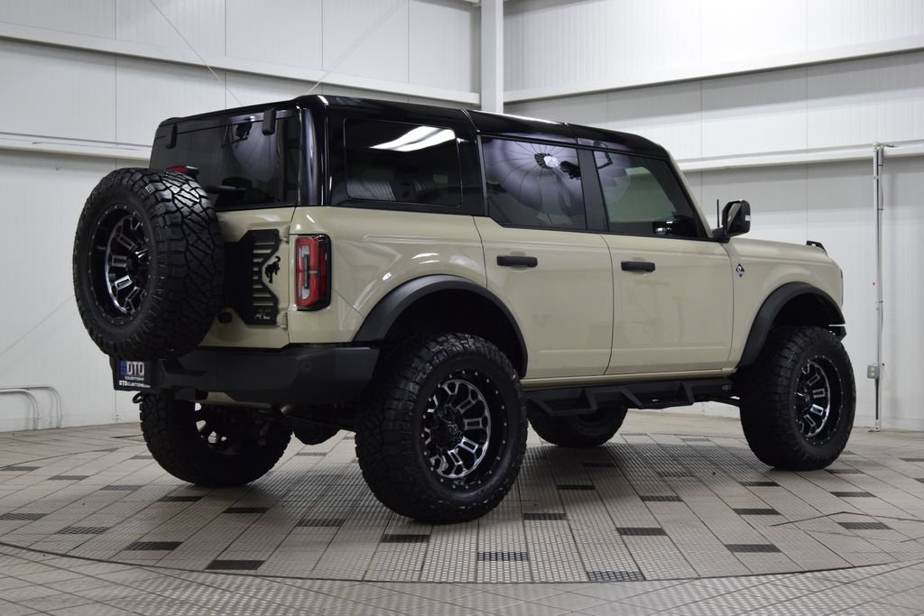 Used 2025 Ford Bronco Outer Banks AWD/4WD image 8