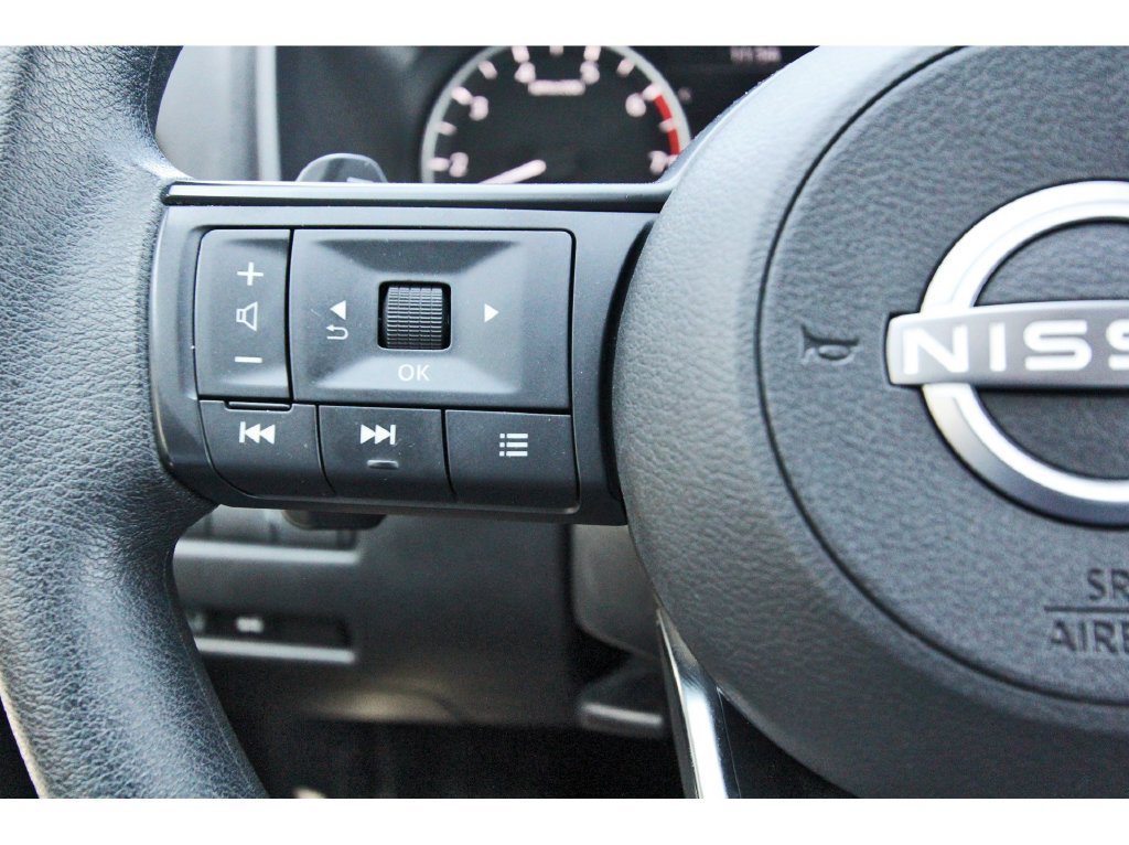 Used 2024 Nissan Rogue SV FWD image 19