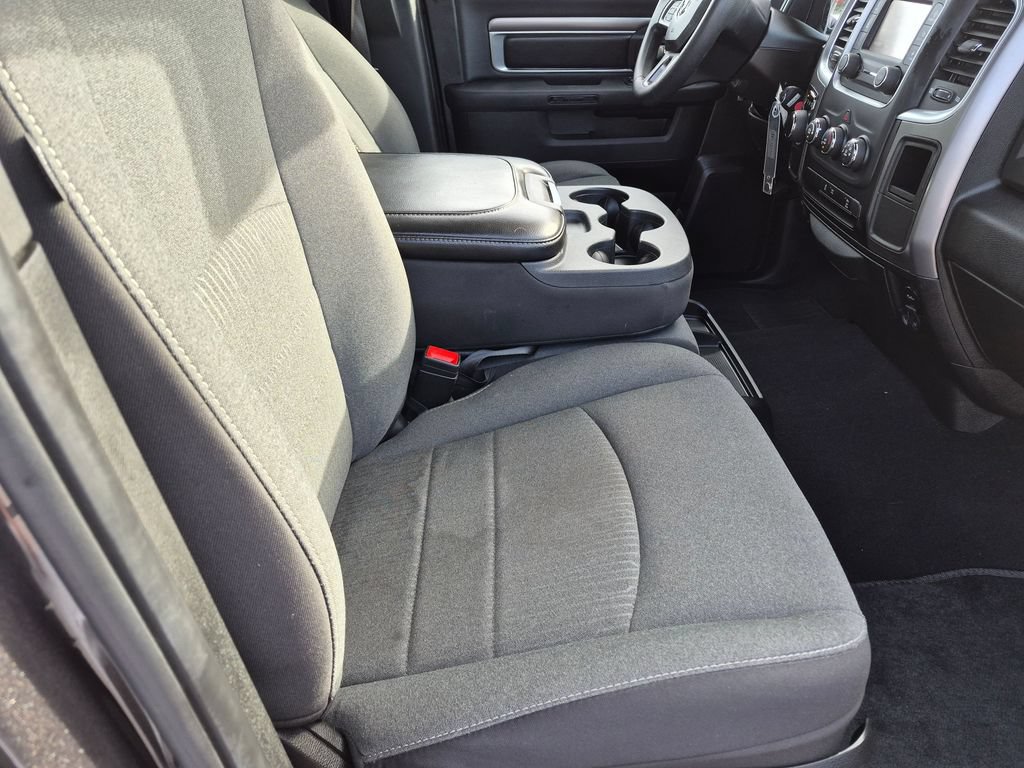 Used 2024 RAM 1500 Warlock RWD image 19