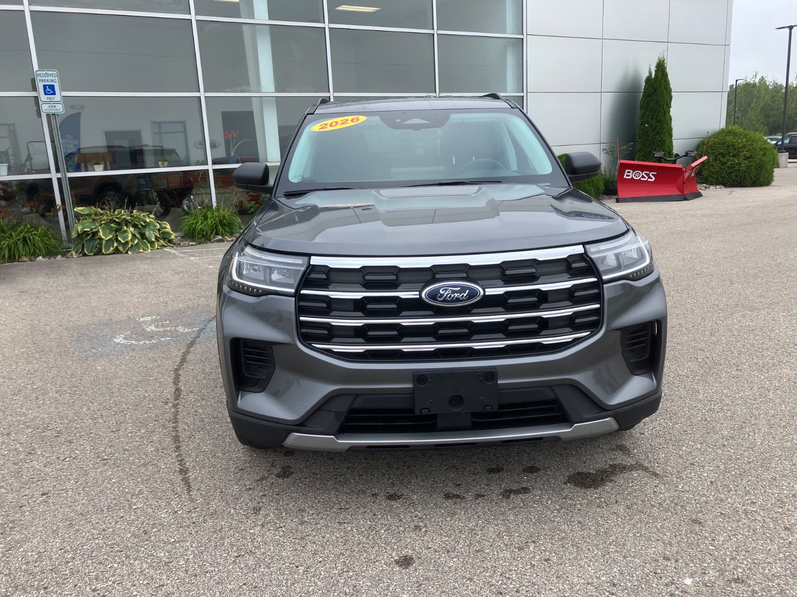 Used 2026 Ford Explorer Active AWD/4WD image 8