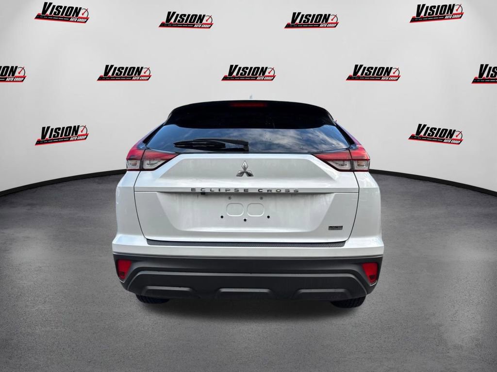 Used 2024 Mitsubishi Eclipse Cross LE AWD/4WD image 6
