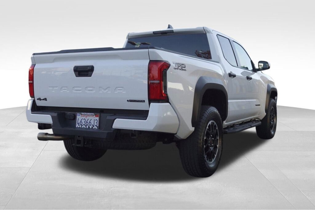 Used 2025 Toyota Tacoma TRD Off-Road video 3