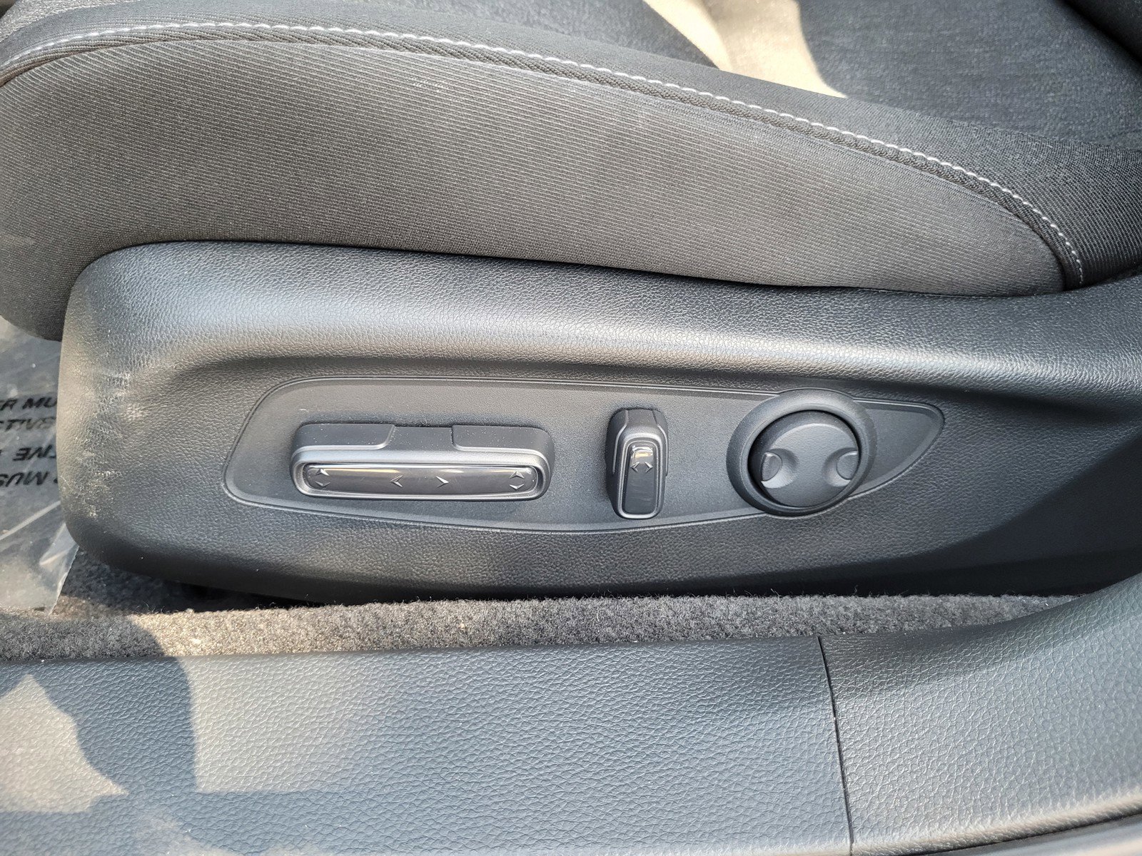 Used 2023 Honda Accord EX image 11