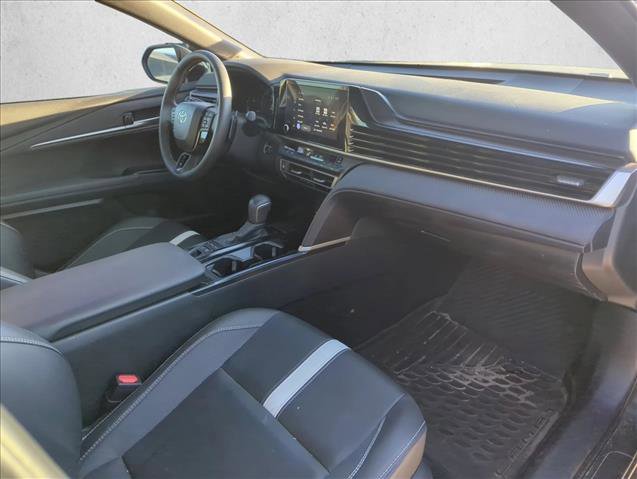 Used 2025 Toyota Camry SE image 20