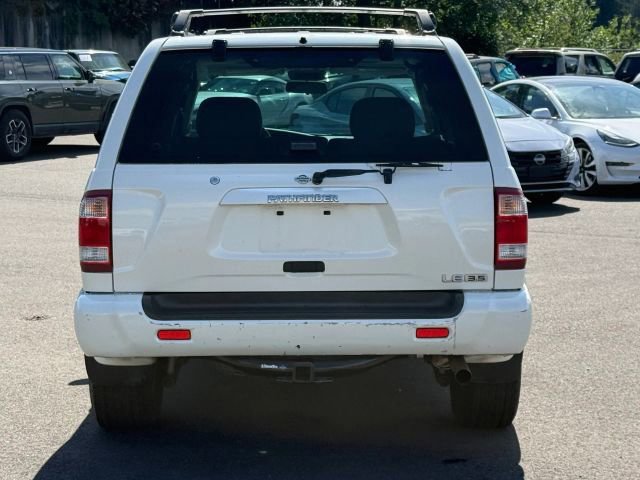 Used 2001 Nissan Pathfinder LE AWD/4WD image 6