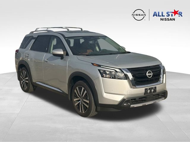 Used 2025 Nissan Pathfinder Platinum w/ Cargo Package