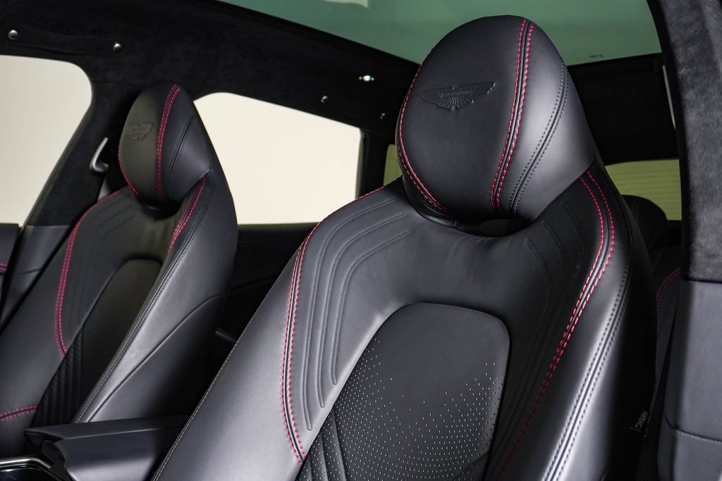 Used 2023 Aston Martin DBX AWD/4WD image 21