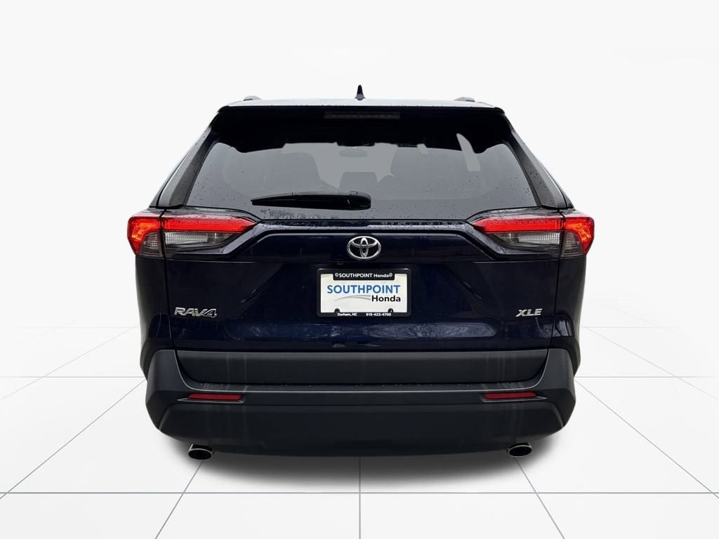 Used 2021 Toyota RAV4 XLE Premium image 7