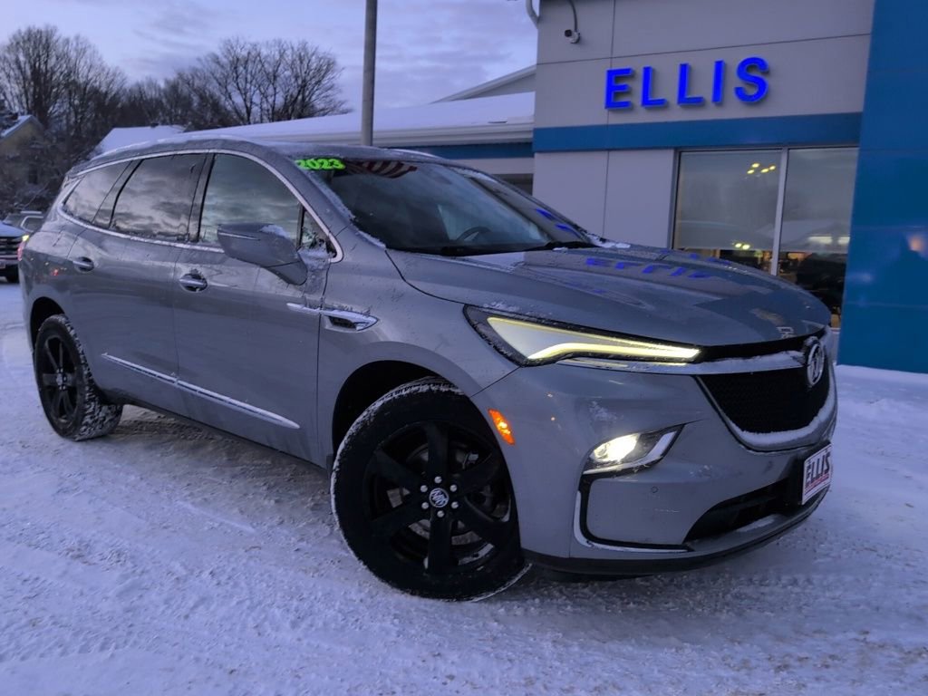 Used 2023 Buick Enclave Essence w/ Experience Buick Package image 2