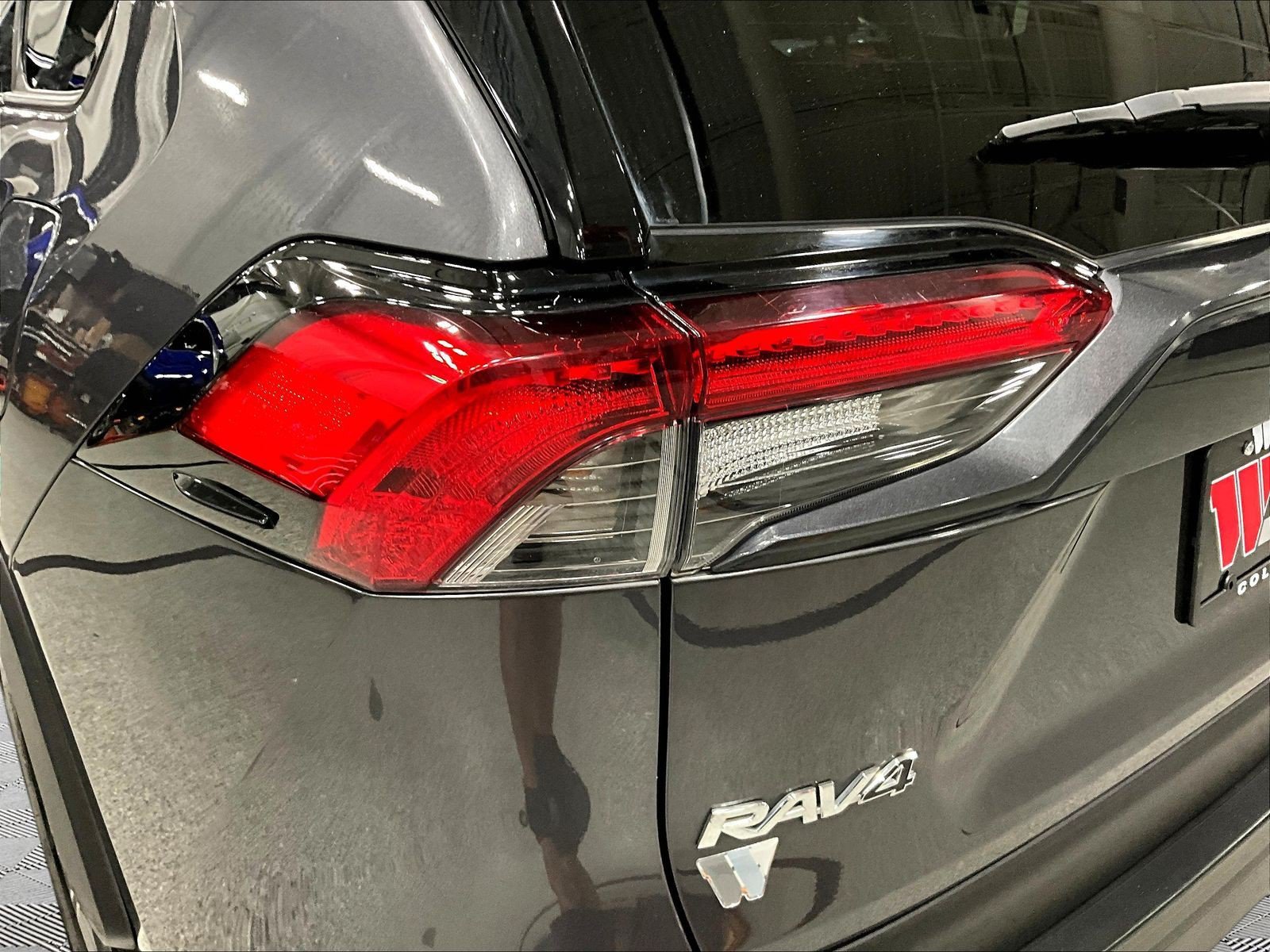 Used 2022 Toyota RAV4 XLE AWD/4WD image 23