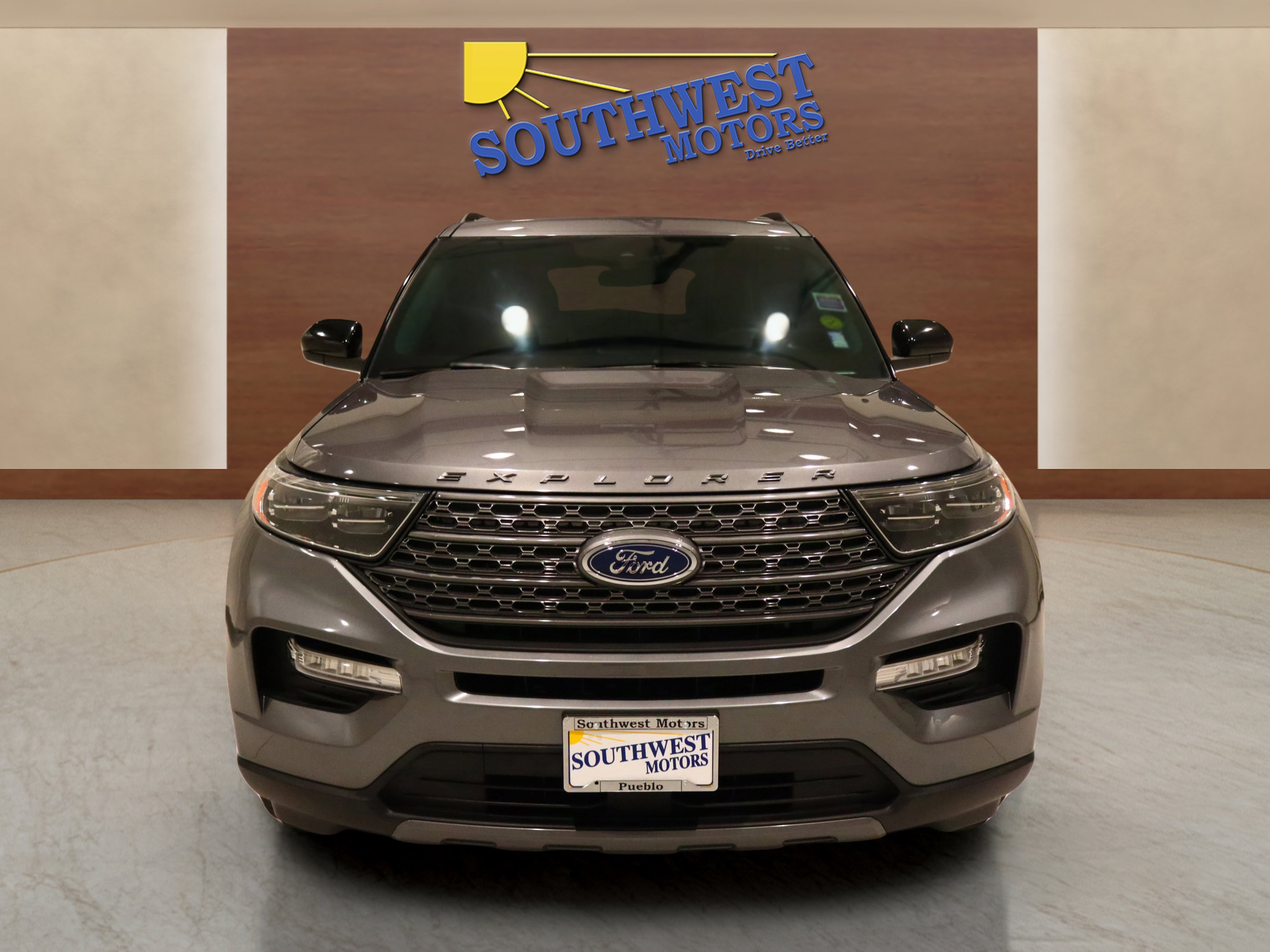 Used 2023 Ford Explorer XLT w/ Equipment Group 202A image 6