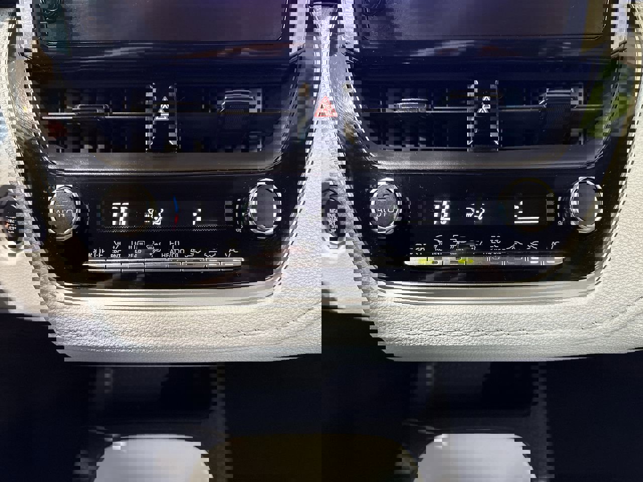 Certified 2024 Toyota Corolla SE image 20