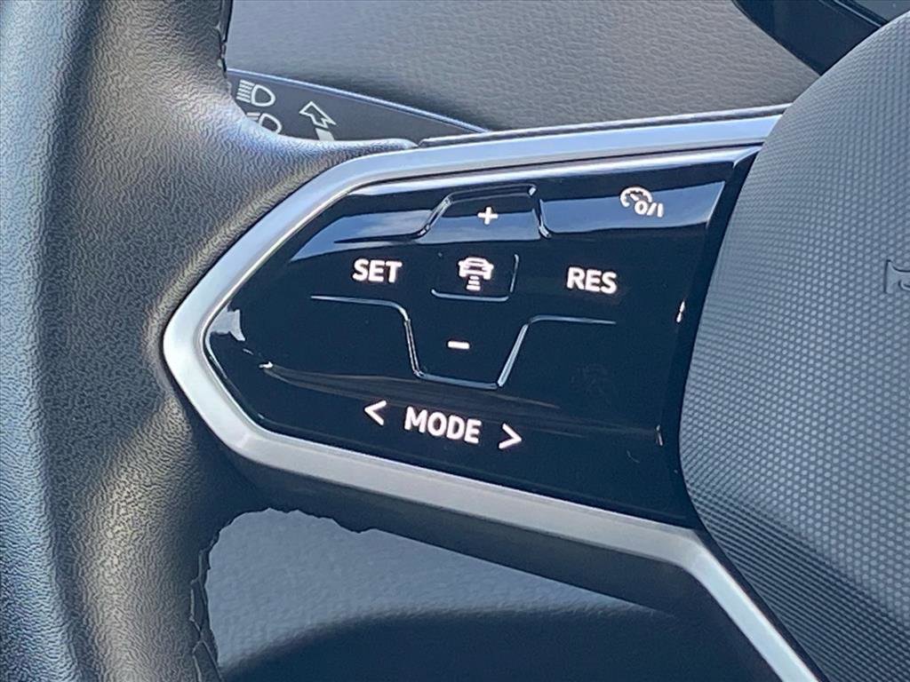 Certified 2023 Volkswagen ID.4 Pro image 8