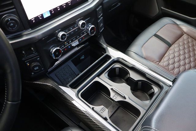 Used 2024 Ford F250 Lariat w/ Lariat Ultimate Package image 34