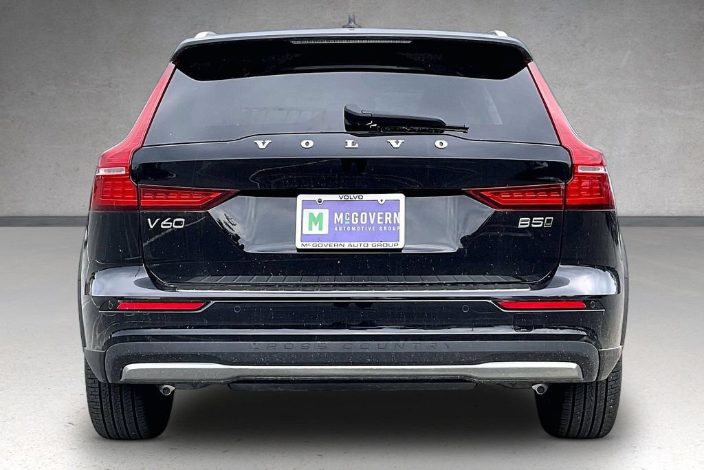 New 2026 Volvo V60 B5 Cross Country Plus w/ Protection Package Premier AWD/4WD image 5