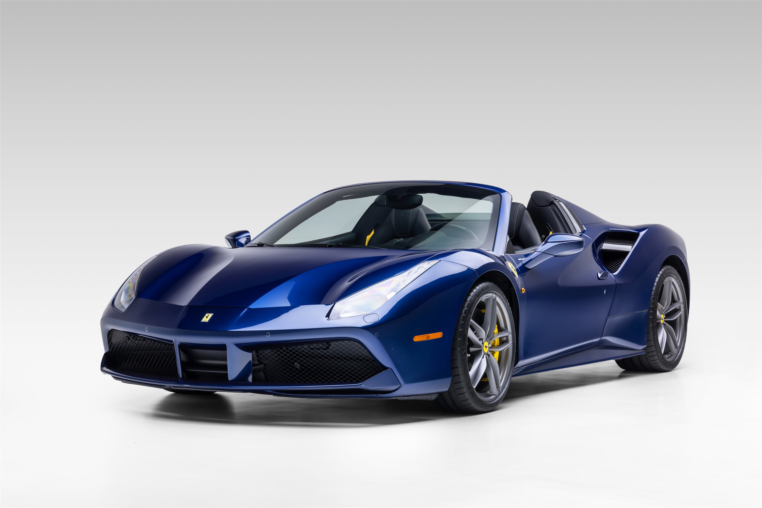 Certified 2017 Ferrari 488 Spider RWD image 3