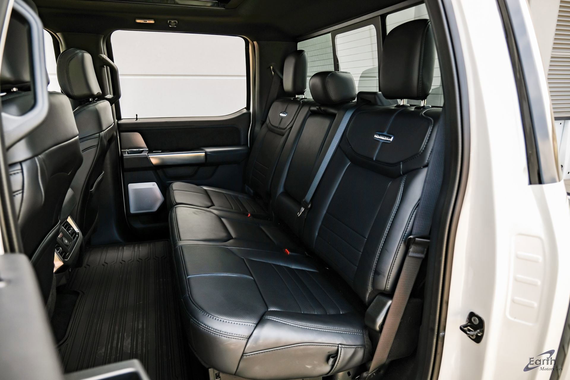 Used 2026 Ford F450 Platinum w/ FX4 Off-Road Package image 94