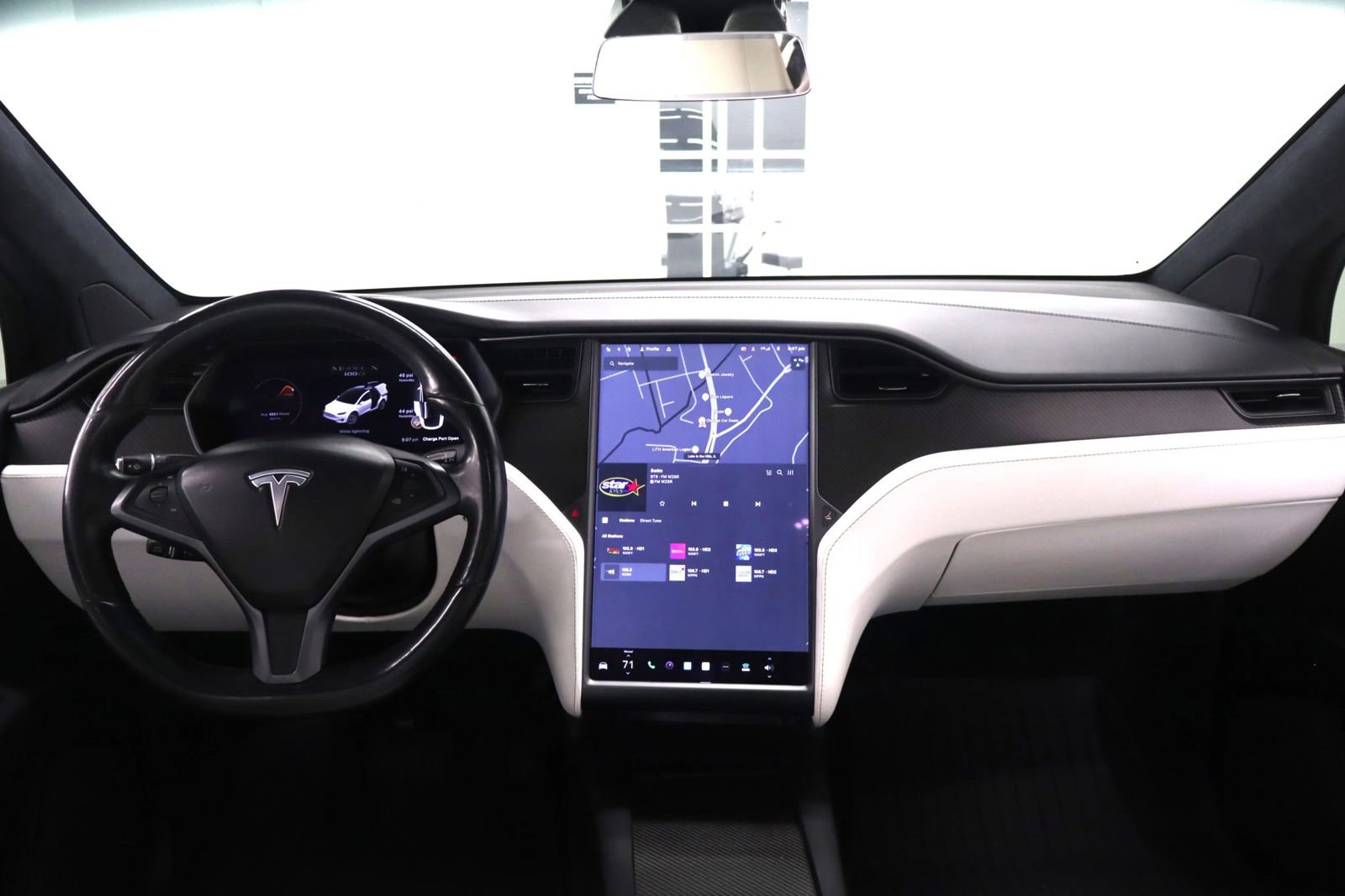 Used 2018 Tesla Model X 100D image 25