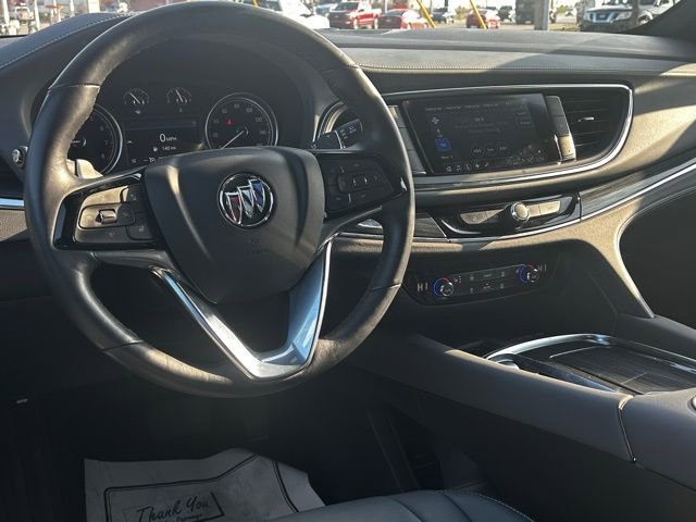 Used 2024 Buick Enclave Essence image 6