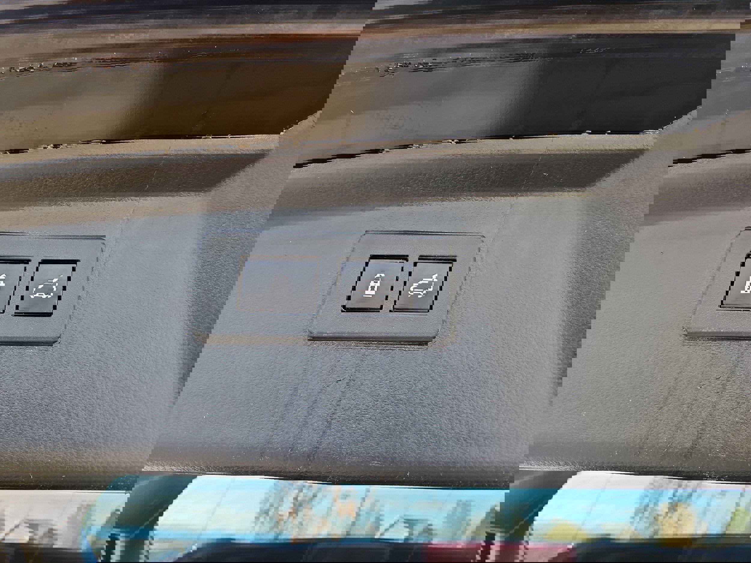 Used 2021 Subaru Outback Limited image 14