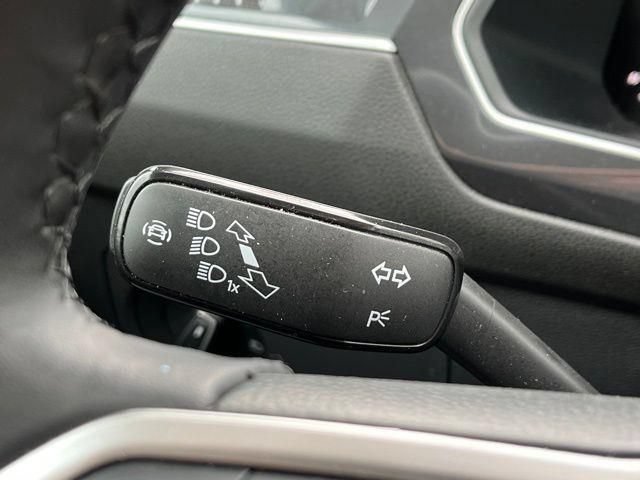 Used 2024 Volkswagen Tiguan Wolfsburg Edition FWD image 37