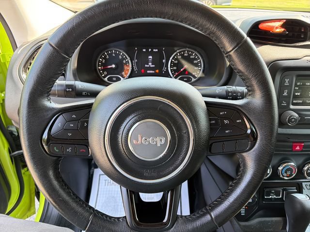 Used 2017 Jeep Renegade Altitude AWD/4WD image 16
