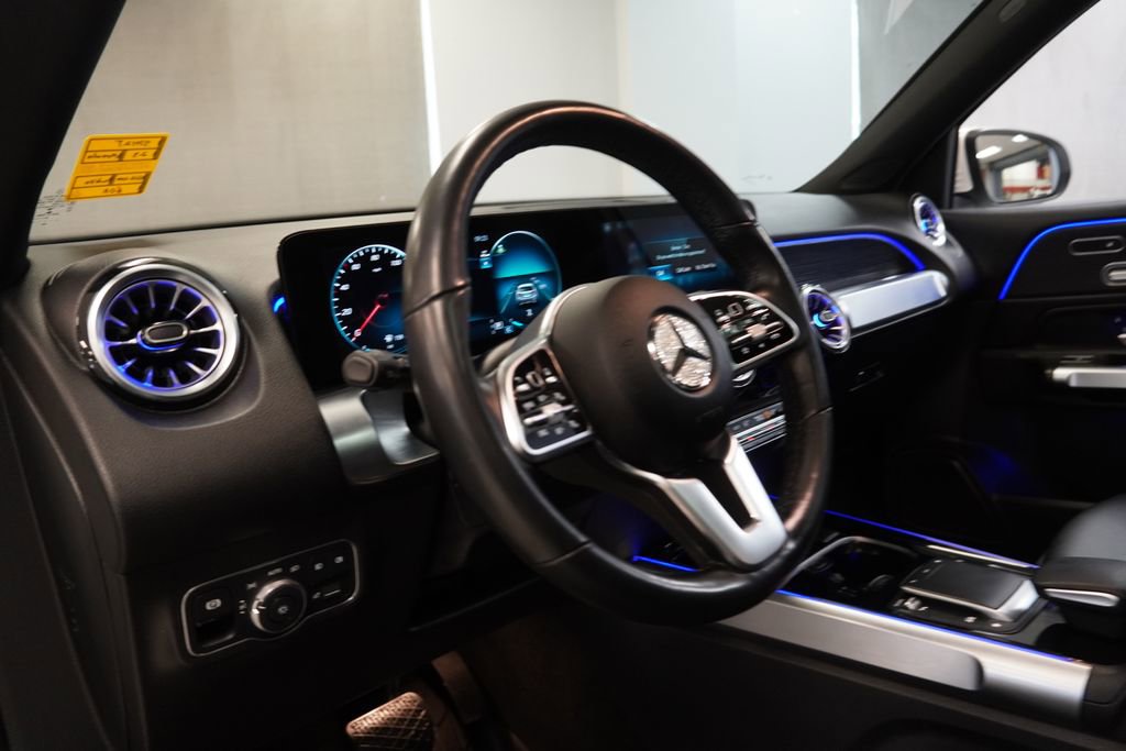 Used 2023 Mercedes-Benz GLB 250 4MATIC image 7