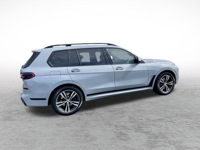 Used 2024 BMW X7 xDrive40i w/ Executive Package image 7