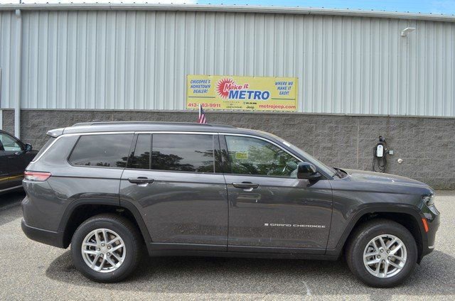 New 2025 Jeep Grand Cherokee L Laredo w/ Luxury Tech Group I image 9