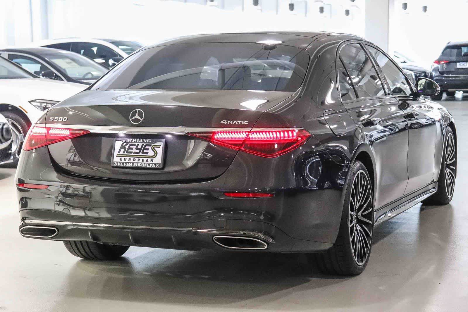 Used 2023 Mercedes-Benz S 580 4MATIC Sedan image 4