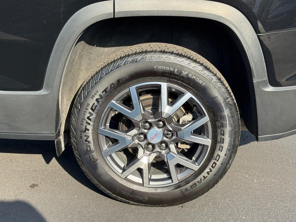 Used 2023 GMC Acadia SLT w/ Preferred Package FWD image 10
