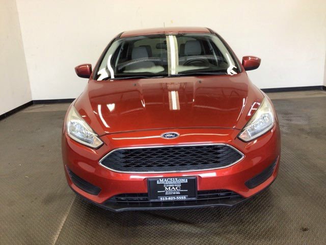 Used 2018 Ford Focus SE FWD image 2