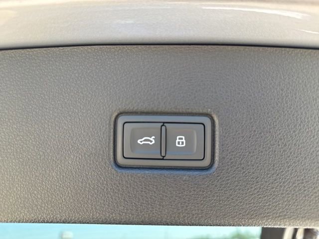 Used 2025 Audi Q5 2.0T Premium Plus w/ Premium Plus Package image 10