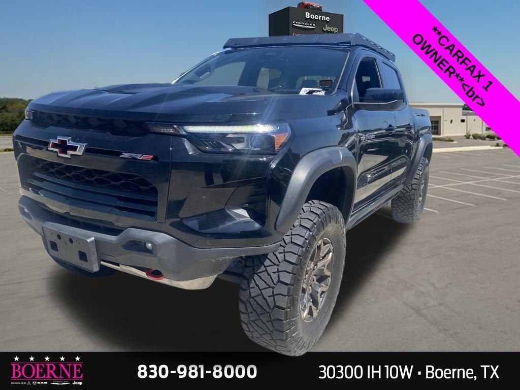 Used 2024 Chevrolet Colorado ZR2 w/ Safety Package AWD/4WD image 4