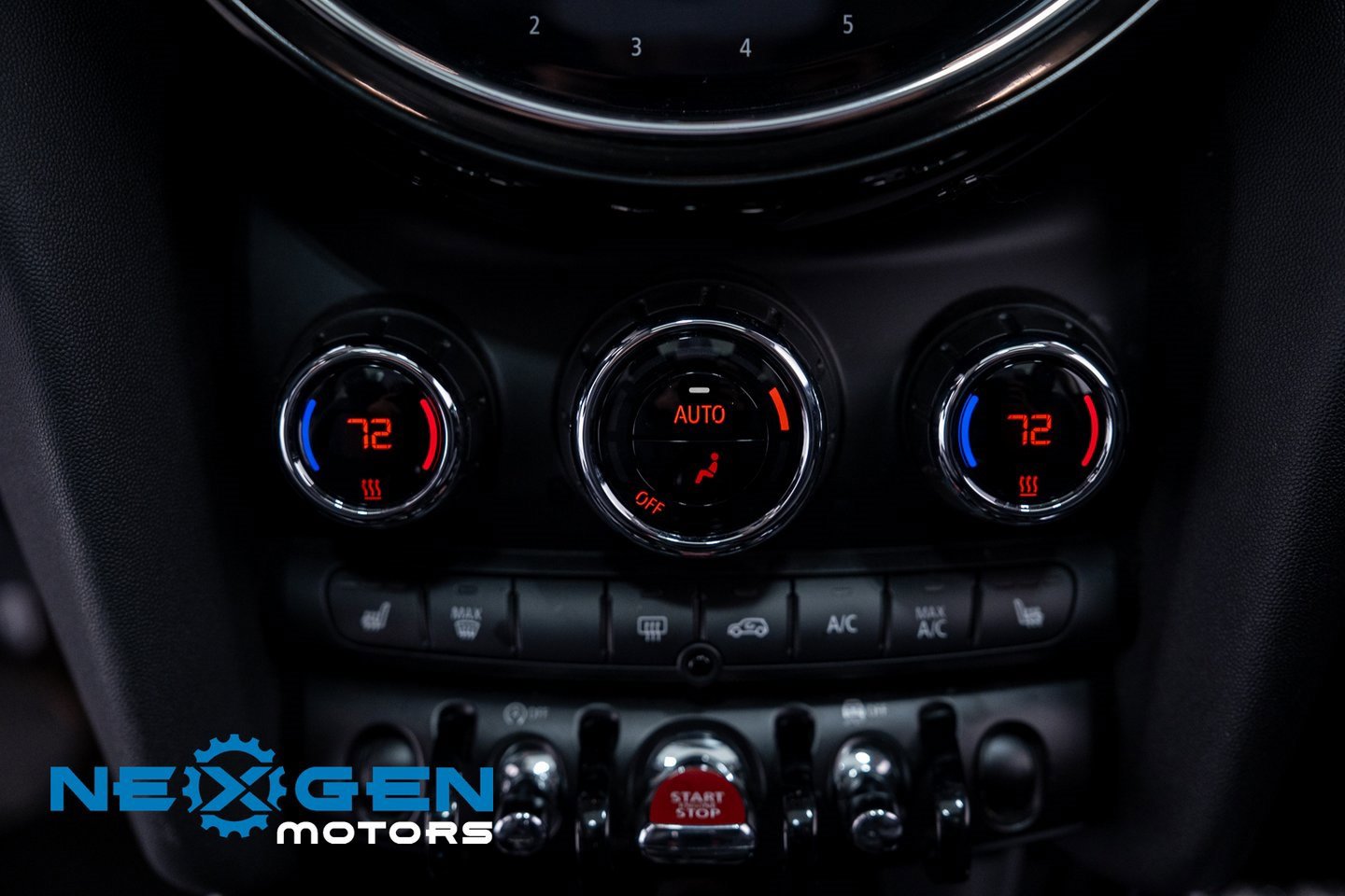 Used 2023 MINI Cooper 2-Door Hardtop image 13