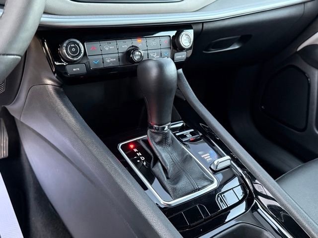 Used 2025 Jeep Compass Limited image 23