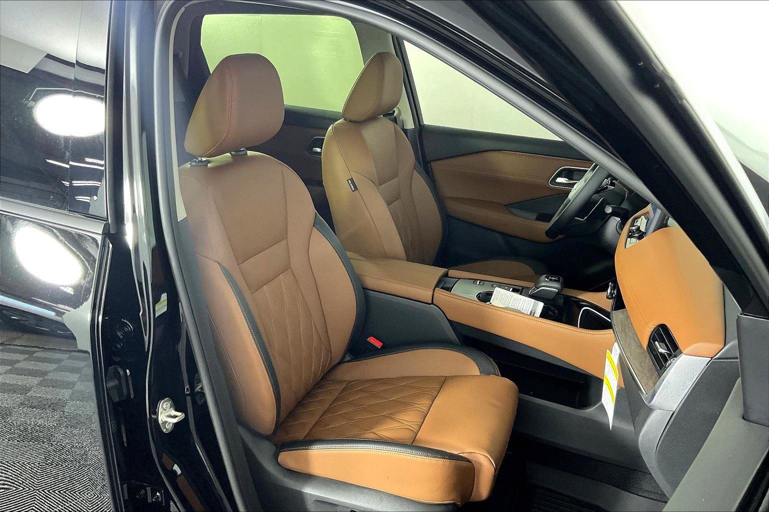 New 2025 Nissan Rogue Platinum image 35