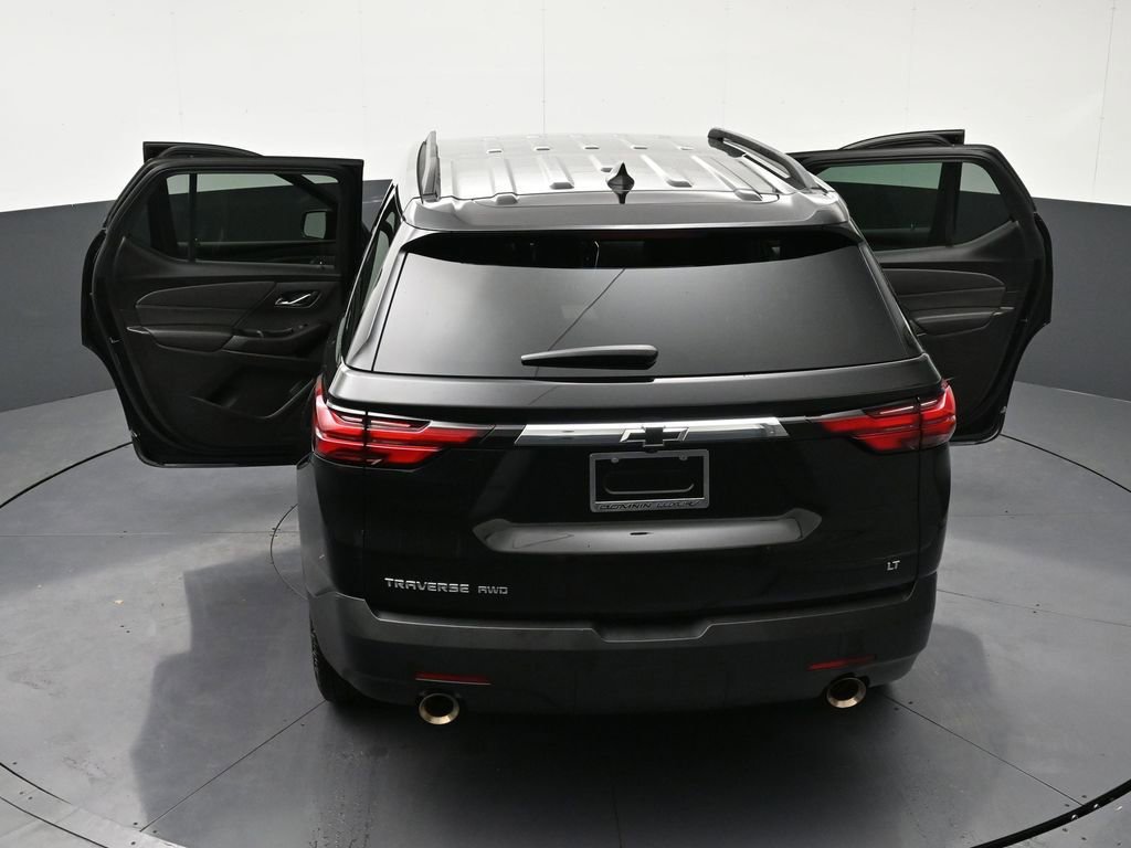 Used 2023 Chevrolet Traverse LT w/ LPO, Floor Liner Package image 38