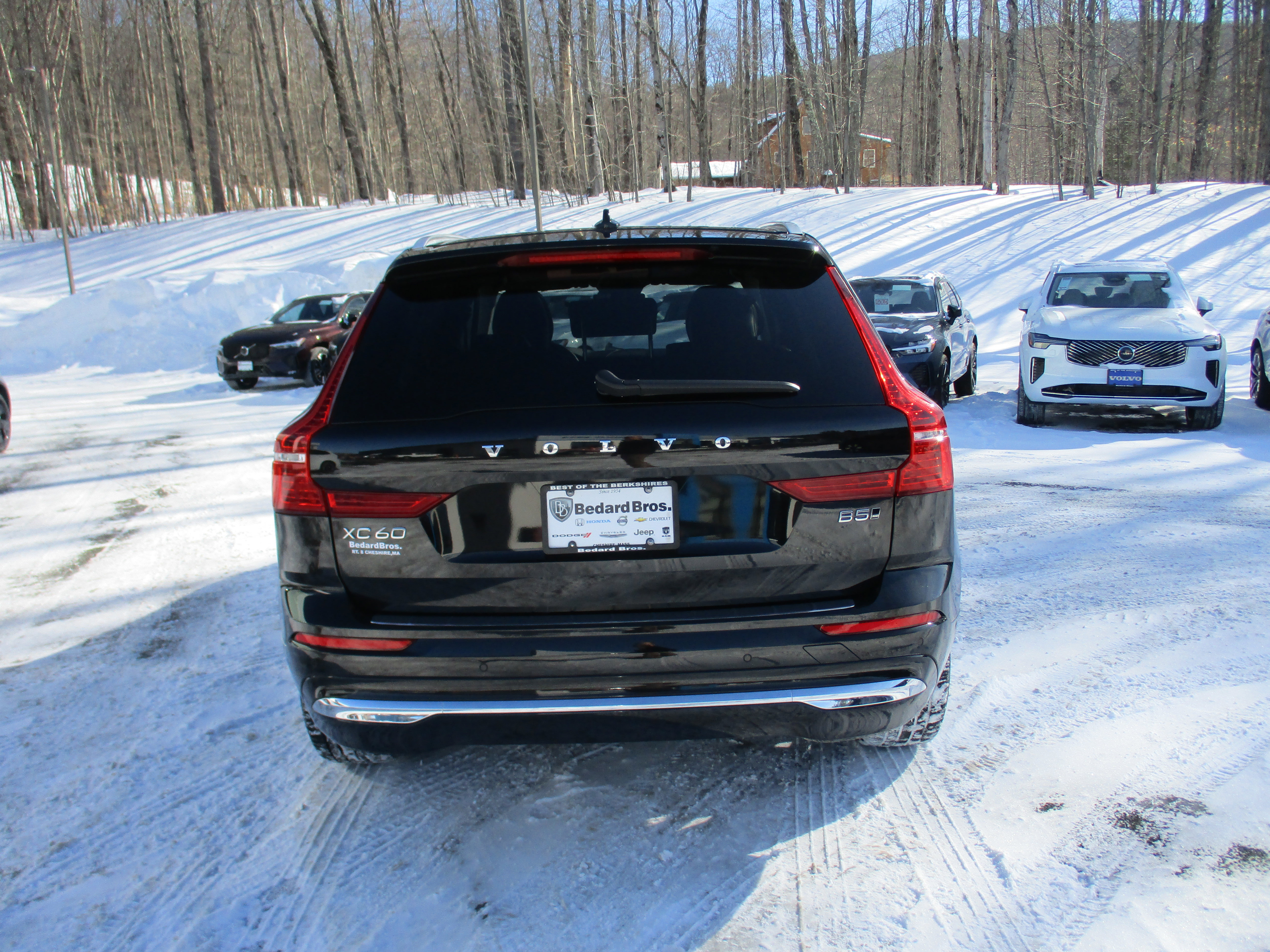 Certified 2023 Volvo XC60 B5 Plus image 6