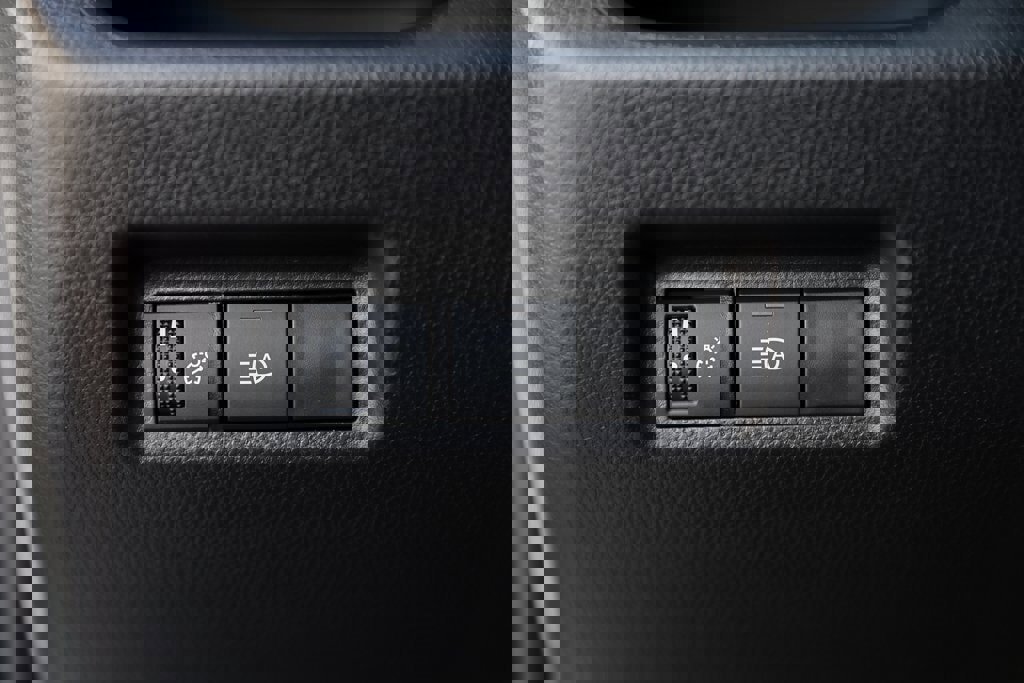 Certified 2025 Toyota RAV4 XLE image 18