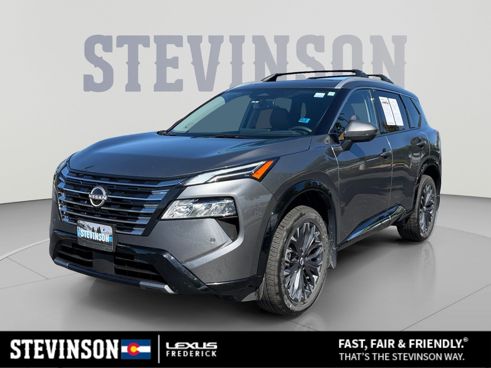 Used 2025 Nissan Rogue Platinum AWD/4WD image 1