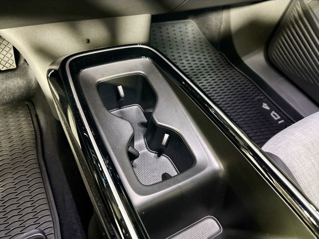 Certified 2025 Volkswagen ID.4 Pro image 15