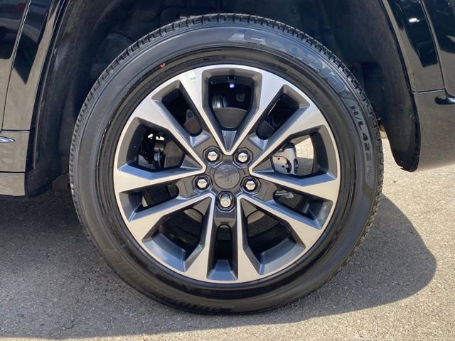 New 2025 Jeep Grand Cherokee Overland w/ Adv Protech Group III image 18